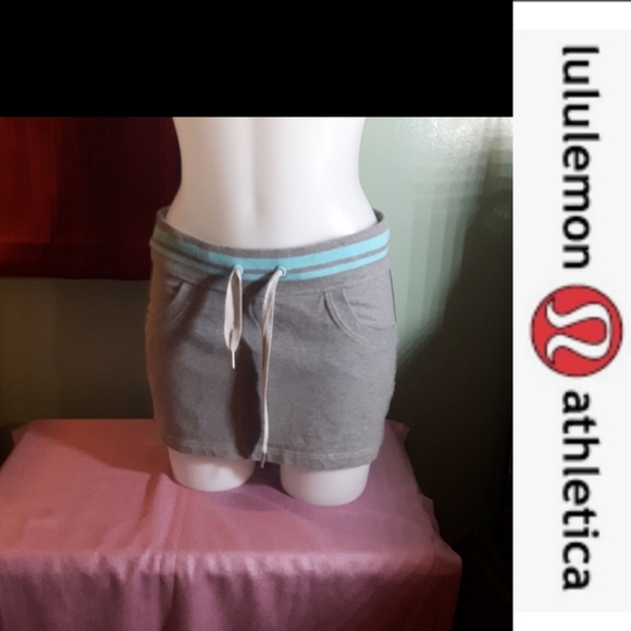 size 4 lululemon athletics work out tennis skirt - Picture 11 of 11